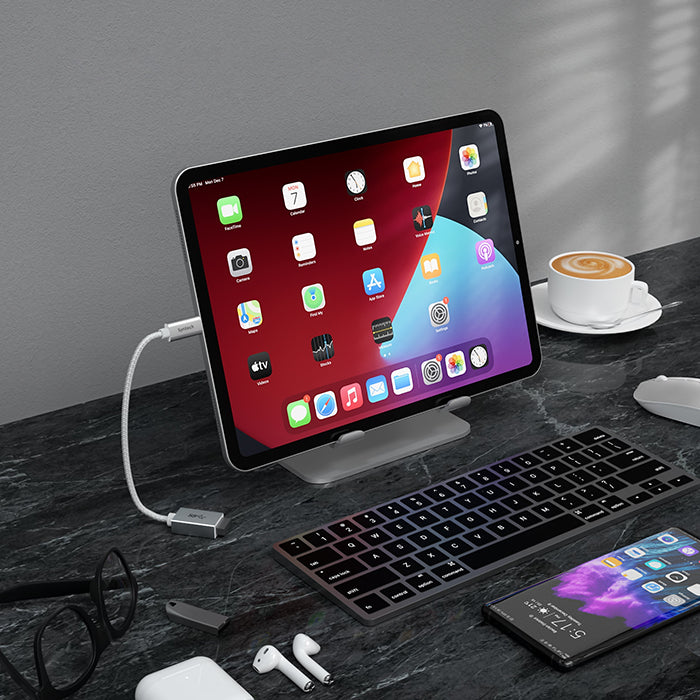 USB C to USB Adapter connected with tablet